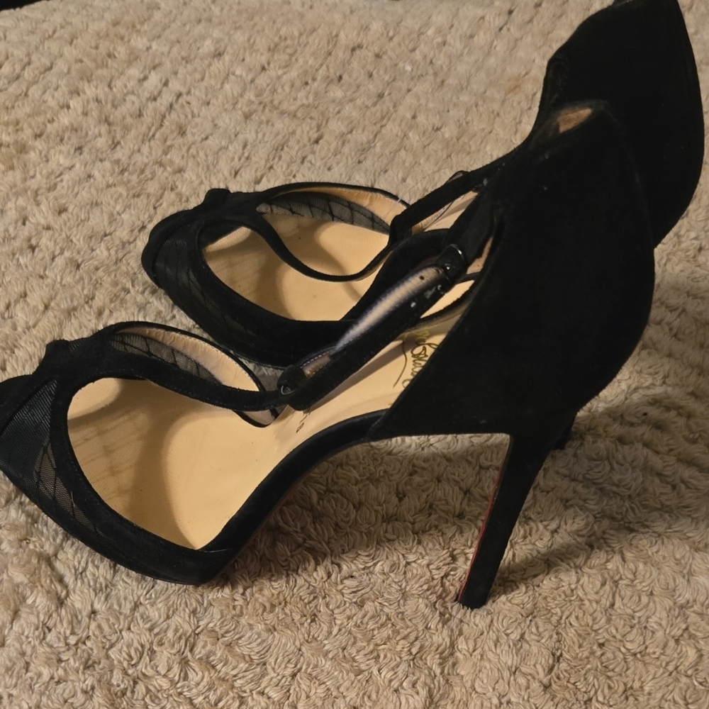 Black Peep-Toe Heels - Picture 6 of 7